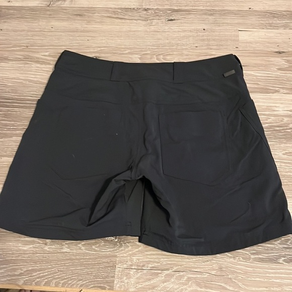 Rei black hiking shorts - Picture 2 of 9